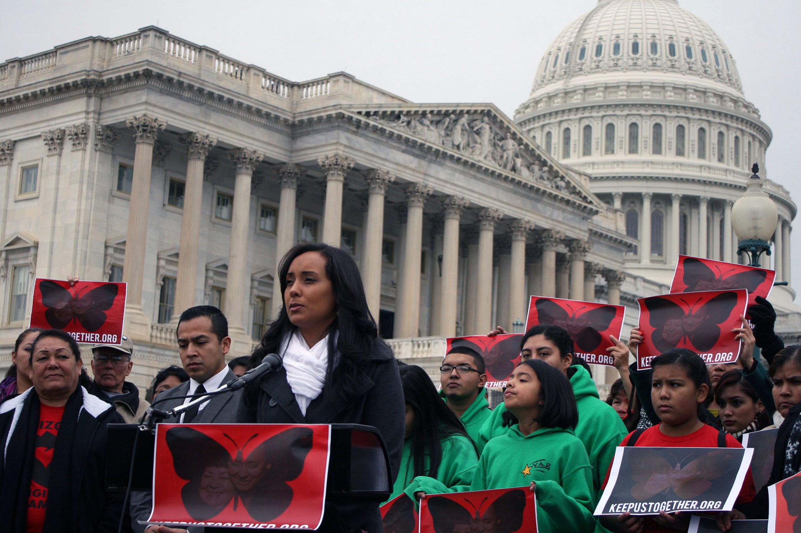 Healing the wound: Activism is an emotional refuge for Arizona's ...