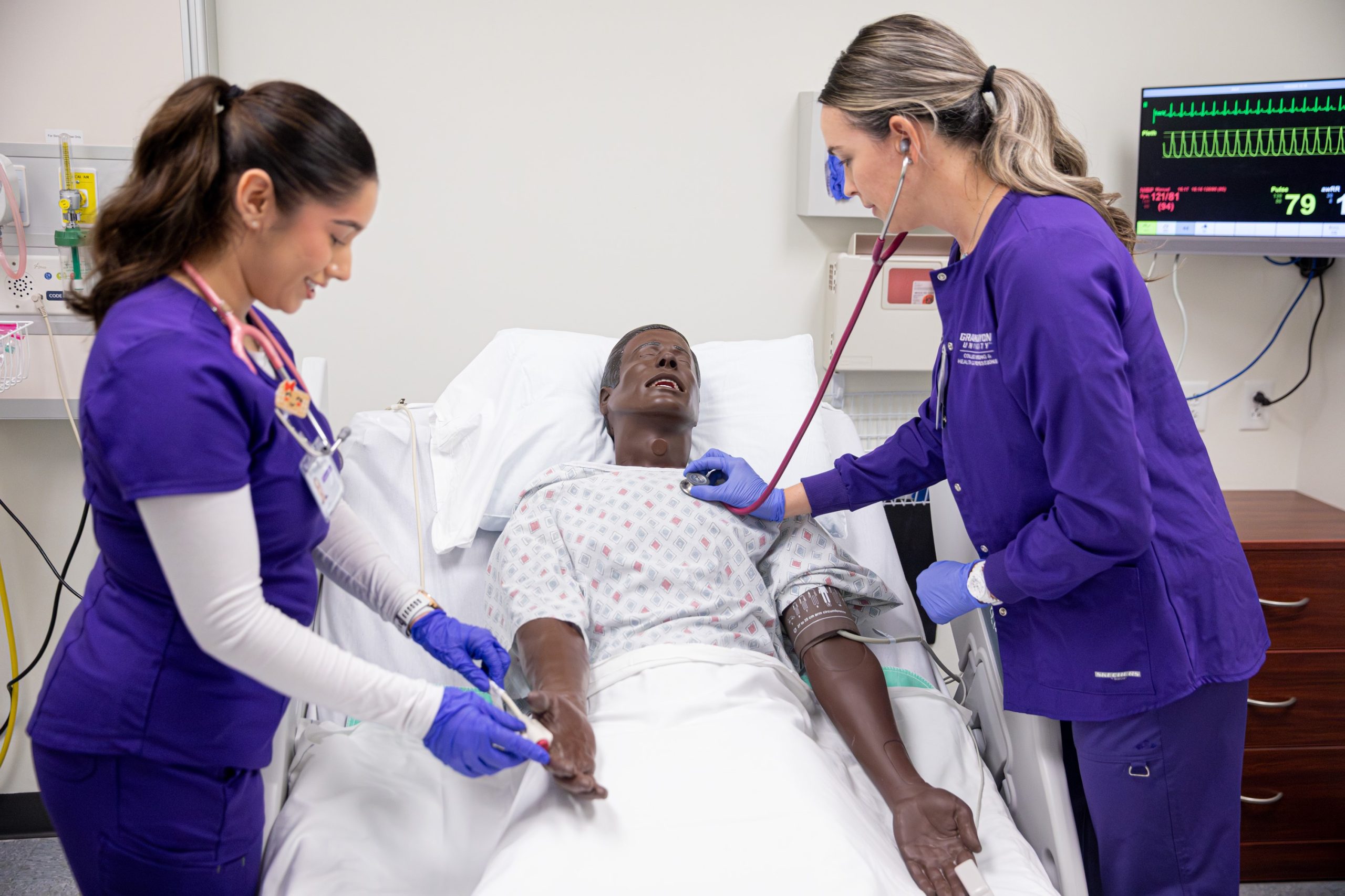 Coaching connections help Tucson nursing students lead the way in passing exam - AZ Luminaria